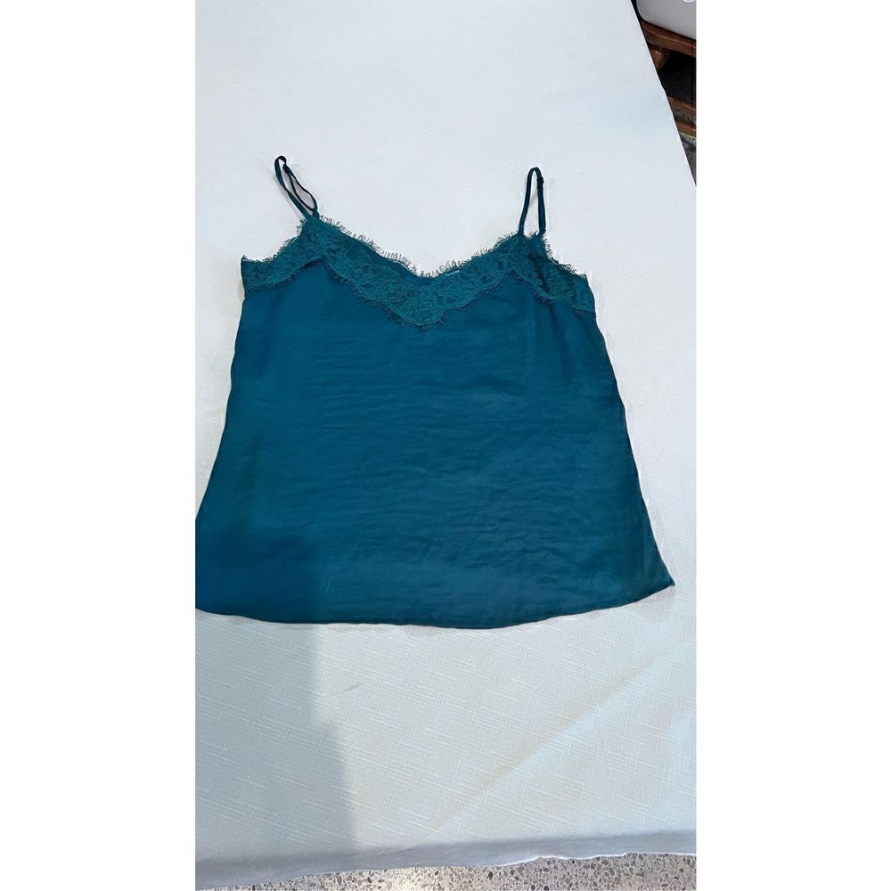 Women's Lace Trim Sleeveless V-Neck Strappy Camisole Top Dark Green Size Small